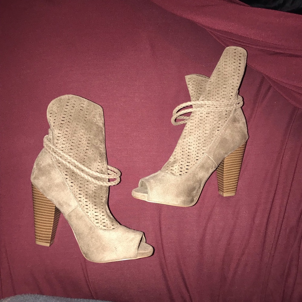 Qupid Heels